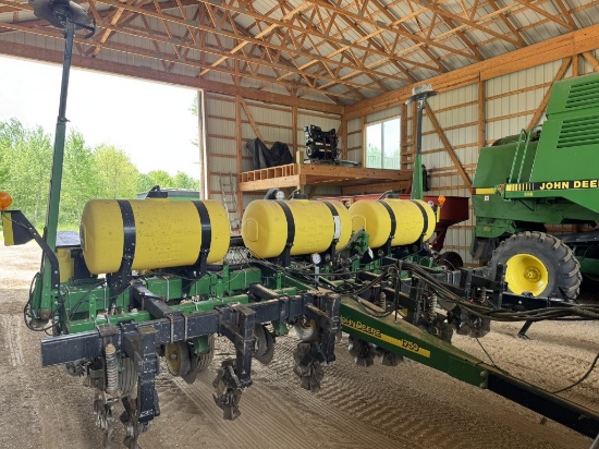 REMOVED FROM AUCTION, WILL BE SELLING IN JULY AUCTION ~2014 John Deere 1750 Planter