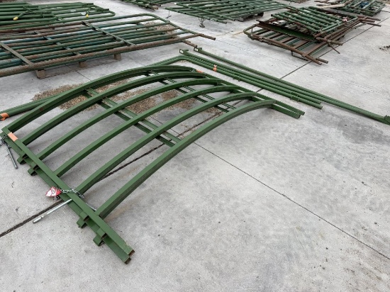 Powder River curved livestock panels, 93'' long x 64'' tall with rails, (Qty 2)