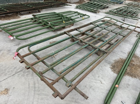 Powder River livestock panels, (Qty 1) 141'' long x 64'' tall, (Qty 1) 141'' long x 64'' tall