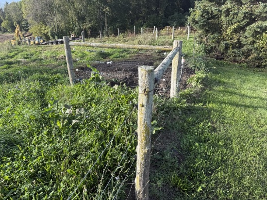 Fencing, high tensile electric fence with fiberglass posts, approx 1500'