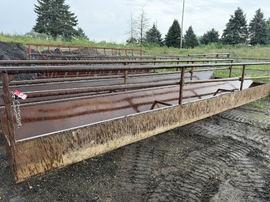 Livestock feeder, 30'