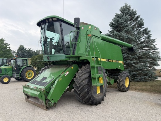 John Deere 9500 Combine