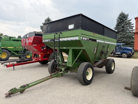 Brent GT640 gravity wagon