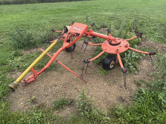 Kuhn GF 22 NT Hay Tedder