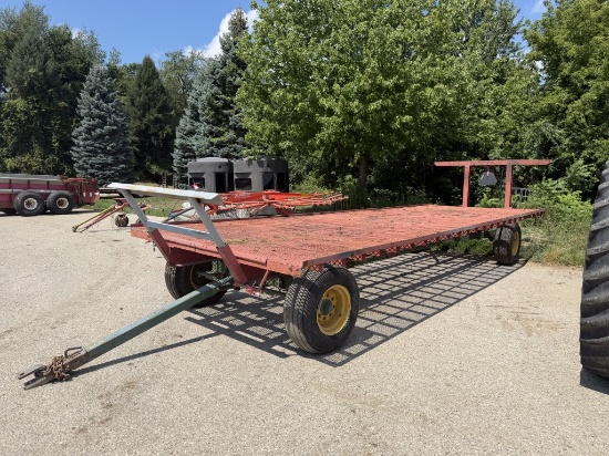 Hay wagon with steel flat rack