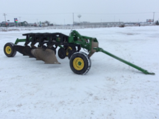 JD 4 Btm Plow