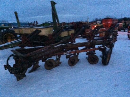 White 546 5 Btm Plow