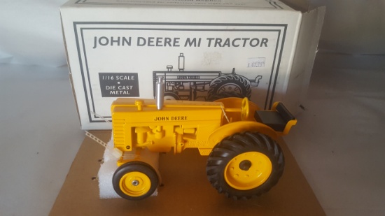 JD MI Tractor