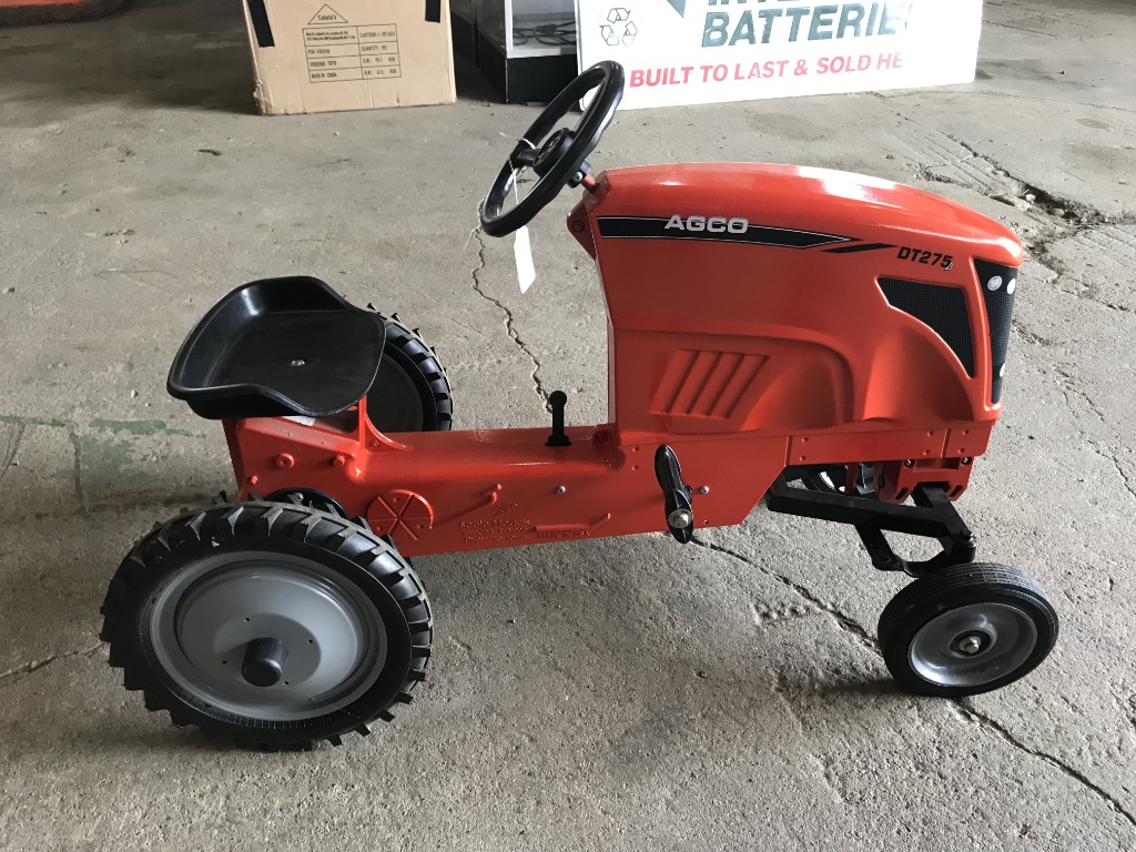 AGCO DT 275 B Pedal Tractor | Art, Antiques & Collectibles Toys Pedal Cars  | Online Auctions | Proxibid