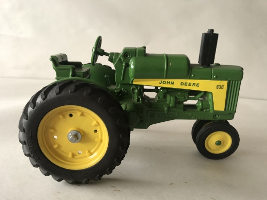 Ertl John Deere 630