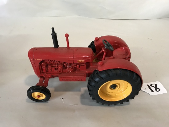 Toy Farmer Massey Harris 3192 Tractor