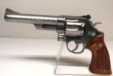 S&W 44 MAG Model 629 Stainless Revolver