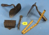 Winchester Lot: 2 Hoe Heads; Folding Rule #9588 (incomplete); Match Safe & Can Opener (both Repros)