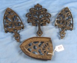 4 Trivets; Griswold Pn 1725 (2); 1726 & The Griswold Mfg. Co. Erie; Pa; Classic; Pn 1602