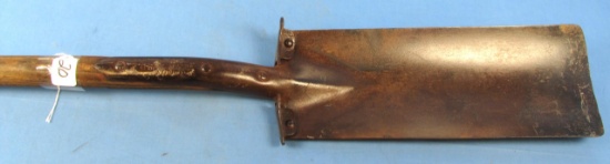 Ditching Spade; Wd18; Square Pt.; D Hndl.; Winchester