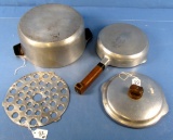 Aristocraft Ware No. 5 Roaster; Alum. Griswold; P/n A1465; Bottom Only & 2 Pc. Skillet & Cover; A12