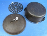 #10 Tite-top Dutch Oven; Griswold; Epu; Low Dome; Raised Letter; Ll; Block; P/n 2553/835; W/trivet