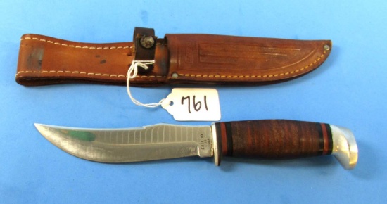 Hunting Knife W/sheath; Case Xx 323-5