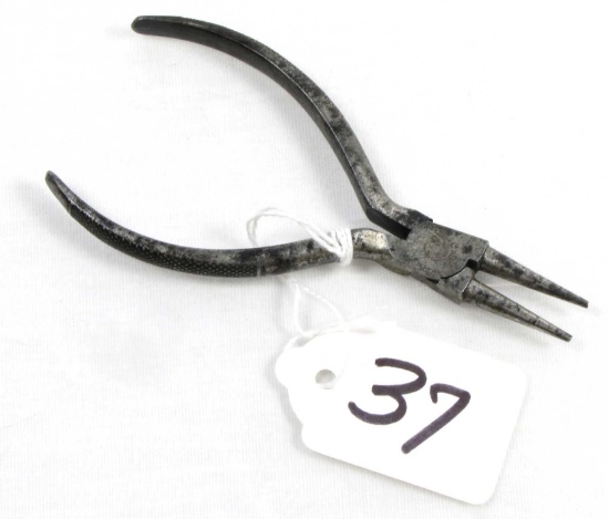 Round Nose Pliers; Winchester; #2182-4”