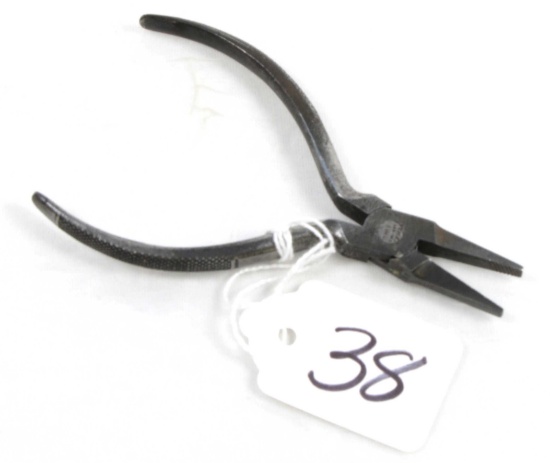 Flat Nose Pliers; Winchester; #2192-4”