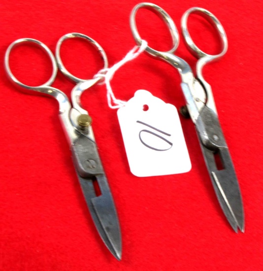 LOT: KK scissors; 2- button hole