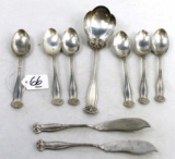 LOT: 9 pieces of Simmons silverware