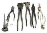 LOT: 7; KK; hand tools; staple puller; fencing pliers; pliers & wire cutters; carpenter pincher; ben