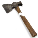 DE;  hatchet; plain poll claw; original handle