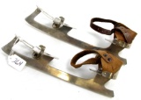 DE; ice skates; size 10