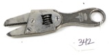KK; adjustable alligator wrench