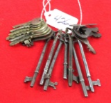 LOT: 7; KK; skeleton keys; 6; KK; logo lock keys; 6; Simmons; door keys