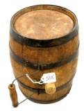Small wood keg w/handle  11 1/2
