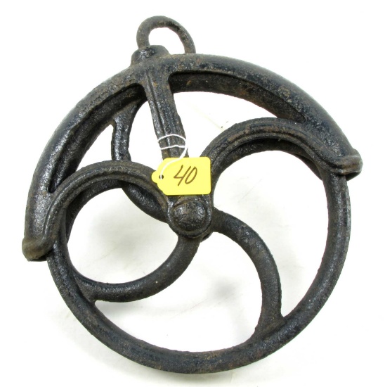 Simmons; S.H. Co. well pulley; No. 10