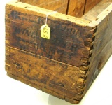 Winchester wood crate for rifles, marked Winchester 1895 SPORTING RIFLE 30 GOVT, super nice box