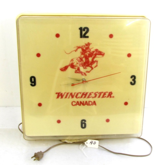 Win. Clock (canada) Plastic, 15" X 15", --no Shipping--