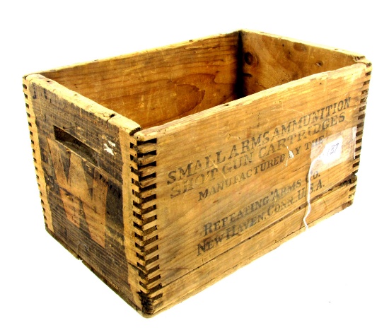Win. Wood Box, 500 Repeater, Dove Tailed, 14 ¾"w - 9 ½"d - 8 ¾"t