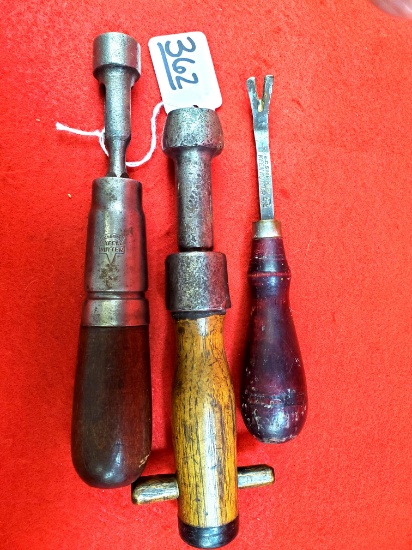 Lot Of 3 Ec Simmons Kk Nut Driver (2); Ec Simmons Kk Tack Puller