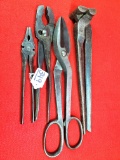 Lot Of 4 Kk Tinner's Snips; Kk Wire Cutter Pliers; Winchester Gas Pipe Battery Pliers; Ec Simmons Kk