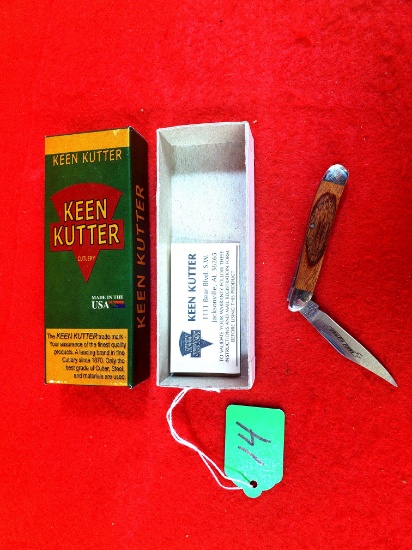 K014: 1970+ Keen Kutter Peanut Walnut Handle Pocket Knife W/box