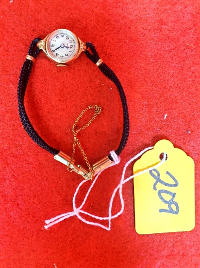 S209: Shapleigh 25 Years Of Service Lady's Gold Watch 1913-1943