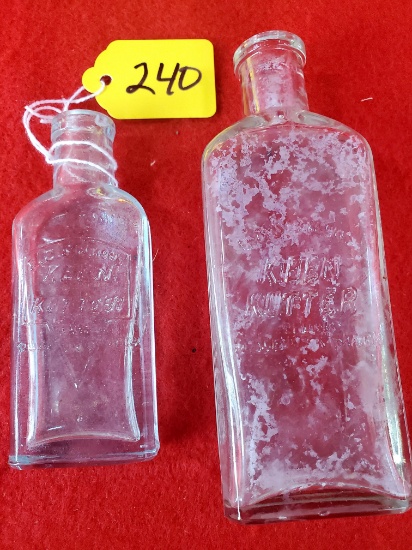 S240: Lot Of 2 Ec Simmons Keen Kutter Glass Bottles