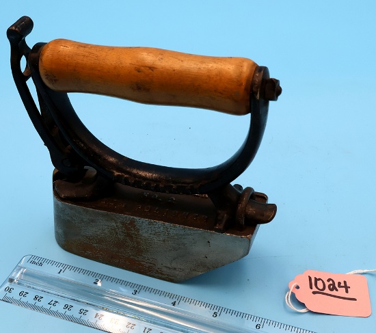 Polisher; Mrs Streeters; #2; Gem Polisher; Pat Sept 6 '87 Removable Handle Front Is Flat Angled Surf