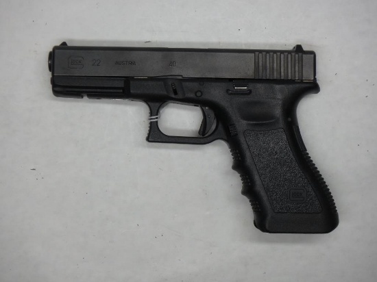 GLOCK 22 PISTOL 40 SN: DPW906US NO MAG, AVERAGE