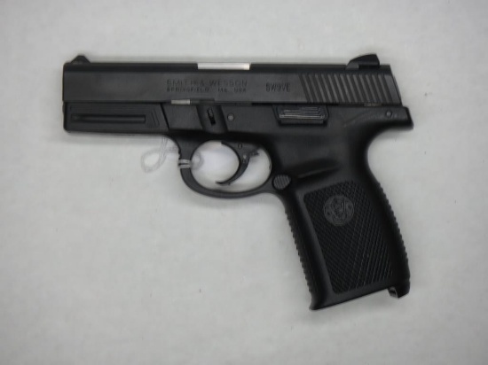S&W SW9VE PISTOL 9MM SN: DSU1537 NO MAG, AVERAGE