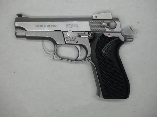 S&W 5906 PISTOL 9MM SN: TEA0833 NO MAG, FAIR