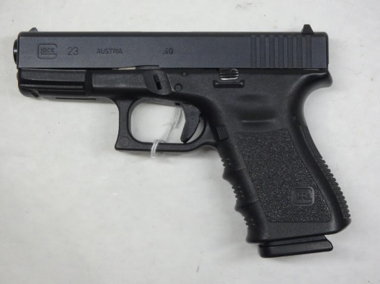 GLOCK 23 PISTOL 40 SN: MFC326 W/ MAG, AVERAGE