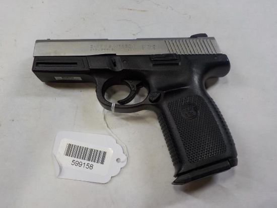 S&W SW9VE PISTOL 9MM SN: PDJ3908 W/ MAG, FAIR