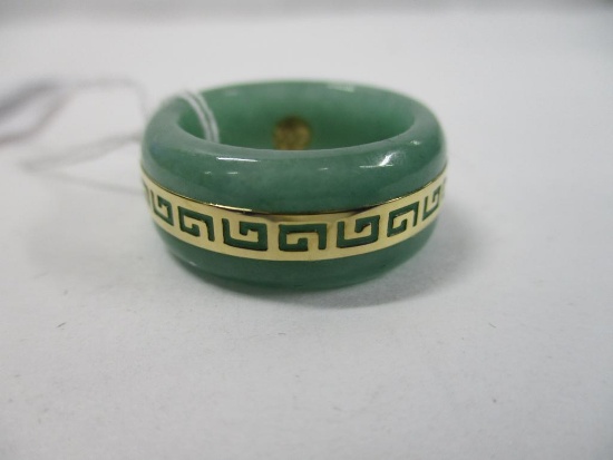 14K Gold and Jade Ring Size 8