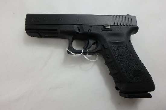 GLOCK 22 PISTOL 40 S&W