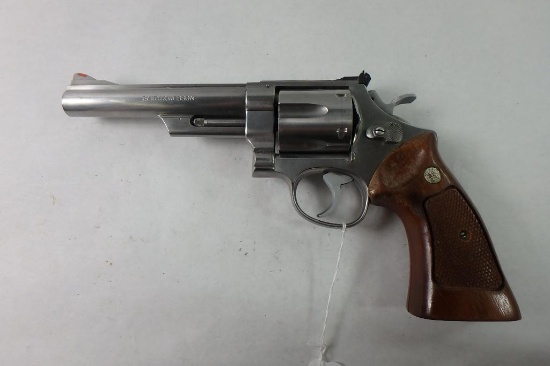 S&W 629 REVOLVER 44 MAG